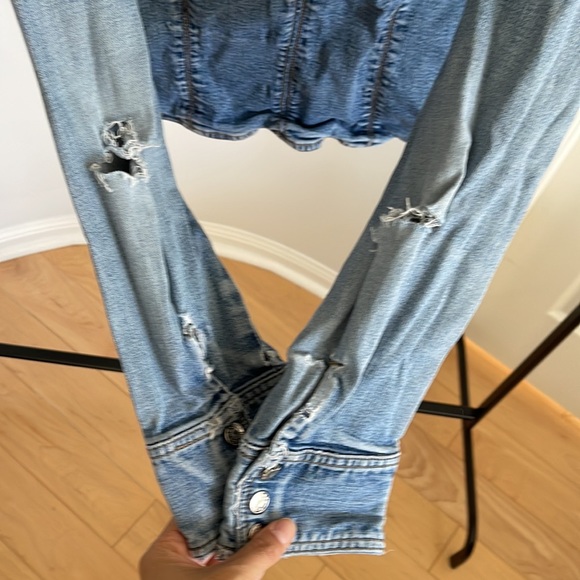 Guess Distressed Denim Jacket - Picture 6 of 6